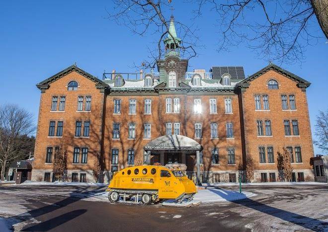 Montfort nicolet hotel