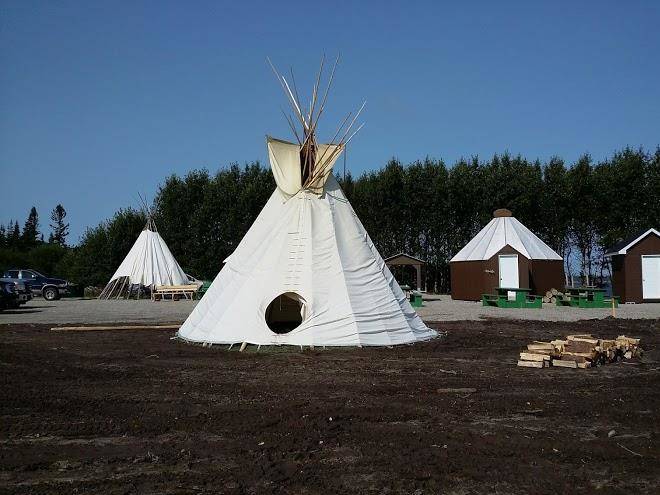 Eneyaauhkaat lodge