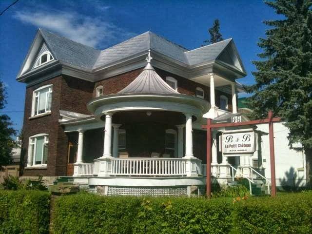 Le petit chateau montebello