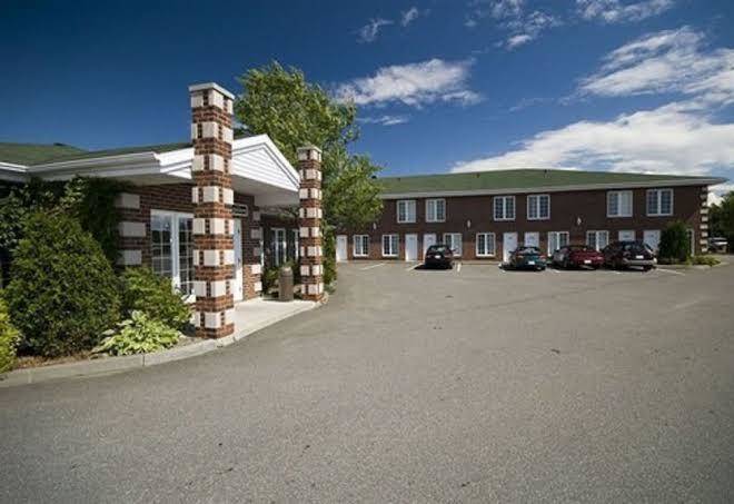 Hotel Marineau Shawinigan Image