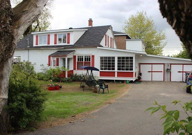 Ma Chaumiere Au Quebec Image