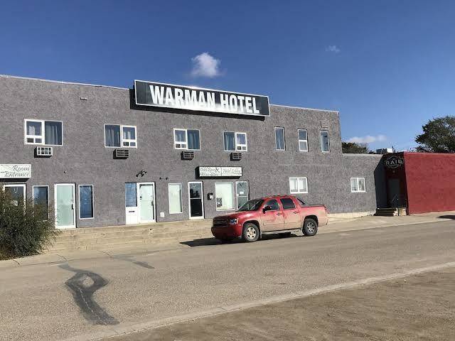 Warman hotel