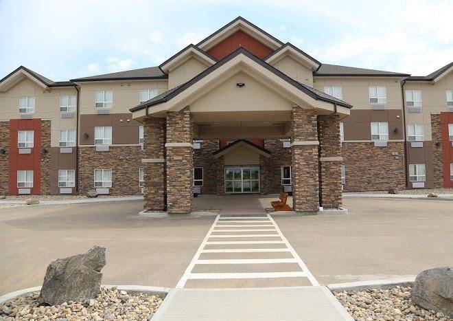 Prairie moon inn & suites macklin