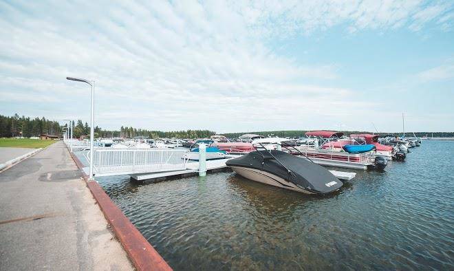 Waskesiu Lake Lodge & Convention Centre Image