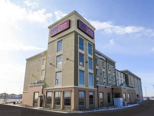 Comfort suites regina
