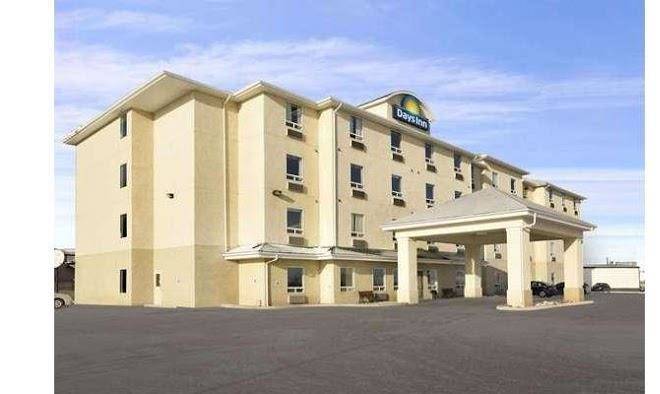 Days inn by wyndham moose jaw