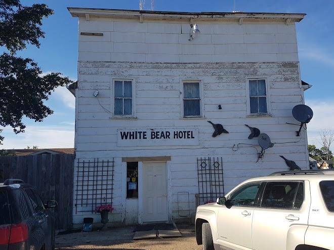White bear hotel