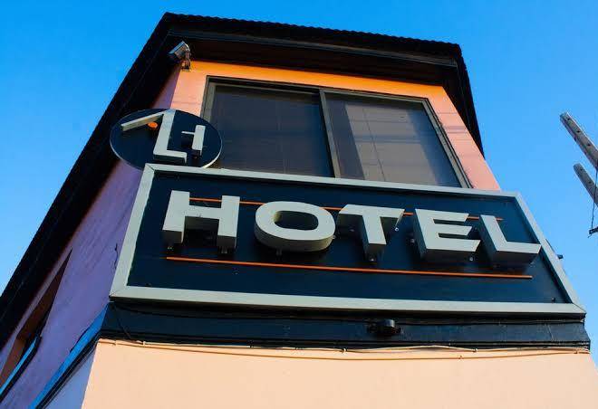 Hotel ayl