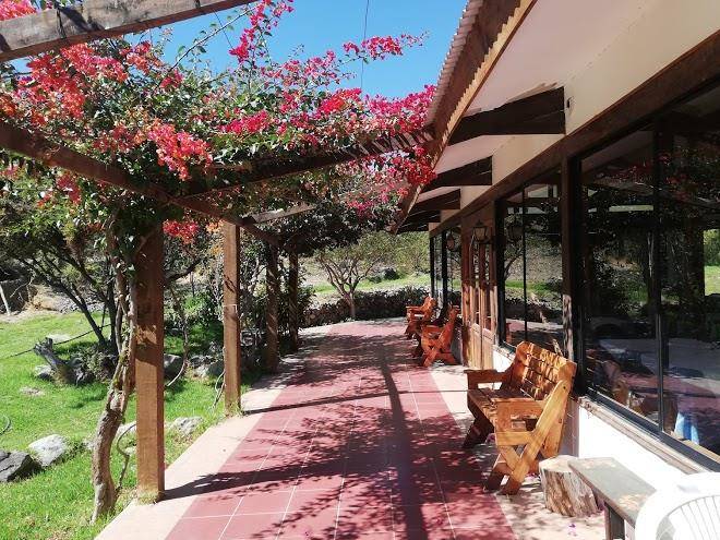 Hosteria rio mostazal
