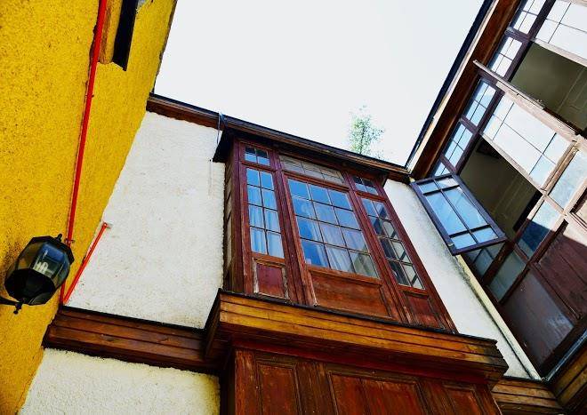 Santiago backpackers