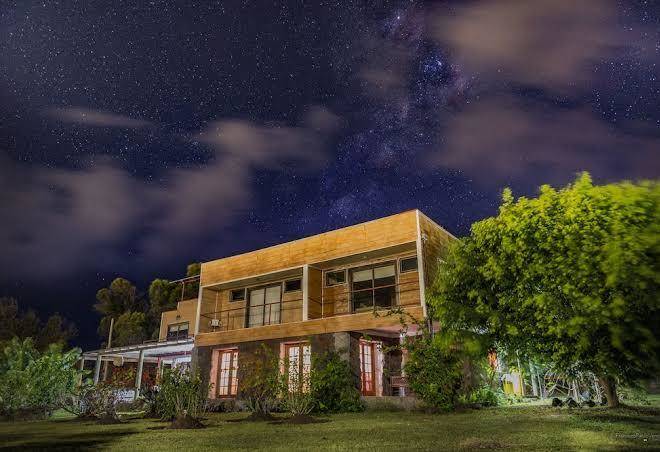 Hotel uka mana