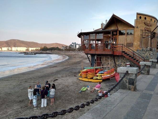 Hotel la abeja