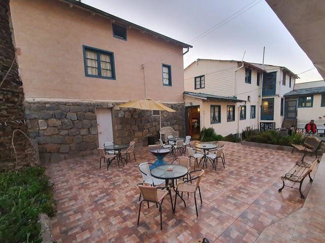 Hotel moderno petramar