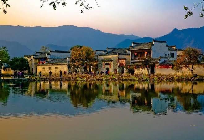 Huangshan xishan wutongqinyuan