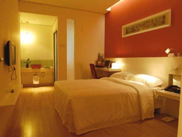 Kaiheng century hotel