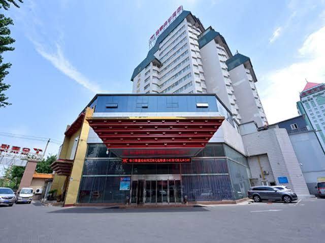 Golden Oasis Hotel Image