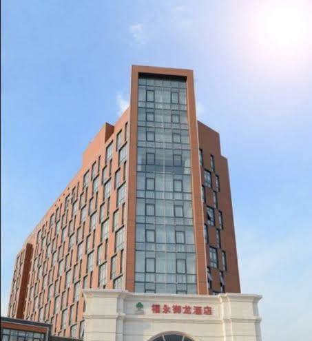 Fuyong yulong hotel