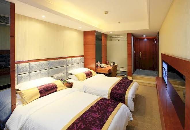 Seaman hotel