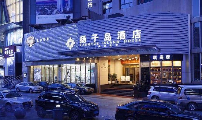 Yangtze island hotel