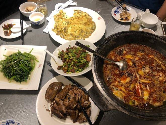 Wuyishan xuri hotel