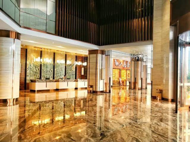 Qianlong hotel