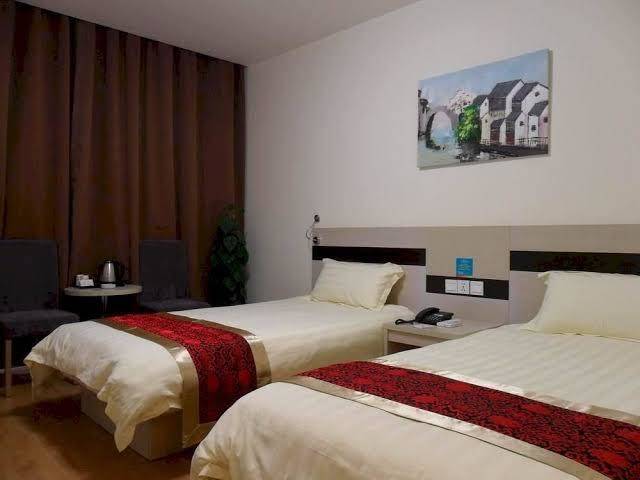 Mingyuan hotel west gate