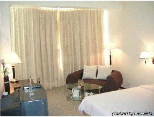 Tian long business hotel