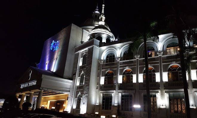 White palace hotel