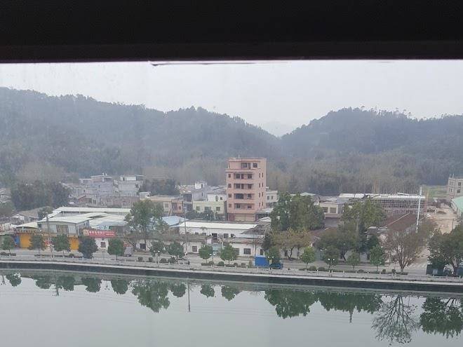 Riverside Hotel Image