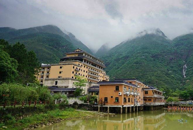 Lotus mountain resort
