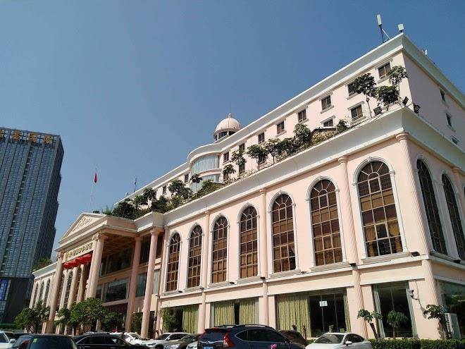 New plum garden seasons hotel