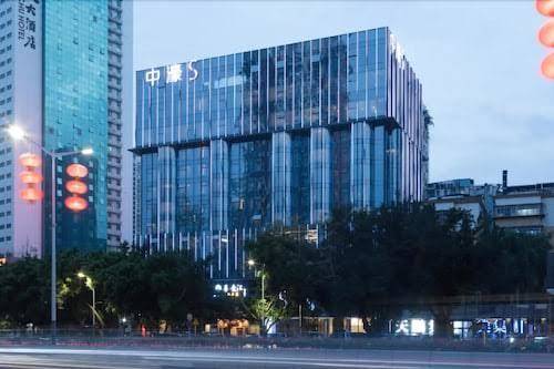 S hotel by bbhol