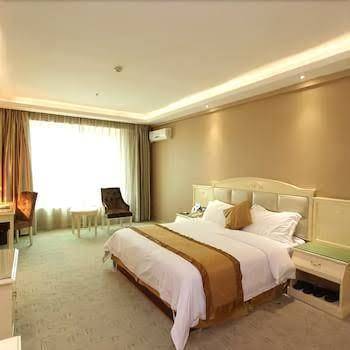 Shenggao Hotel Image