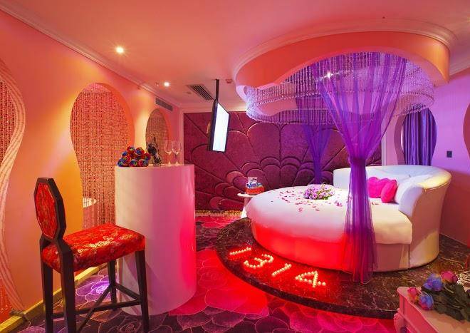 Yishi rose theme hotel