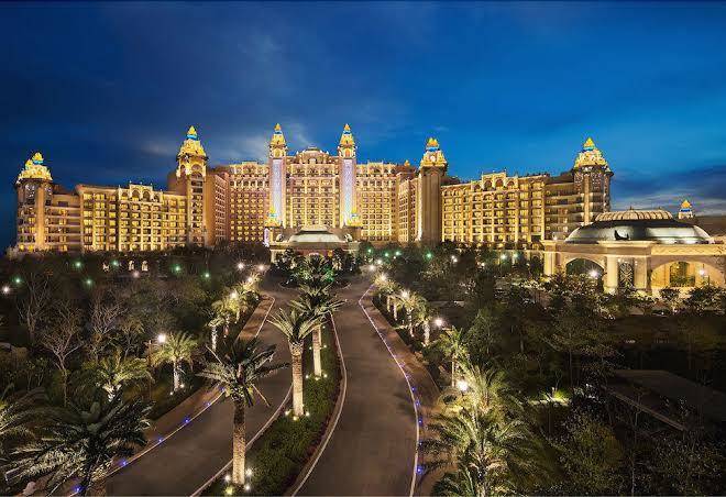 Chimelong circus hotel