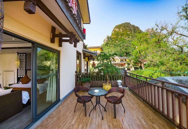 Peach blossom river resort