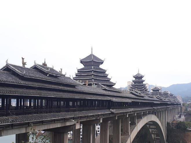Yijia sanjiang hotel