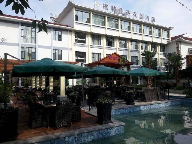 Weite lande garden hotel