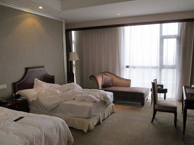 Anyang huaqiang jianguo hotel