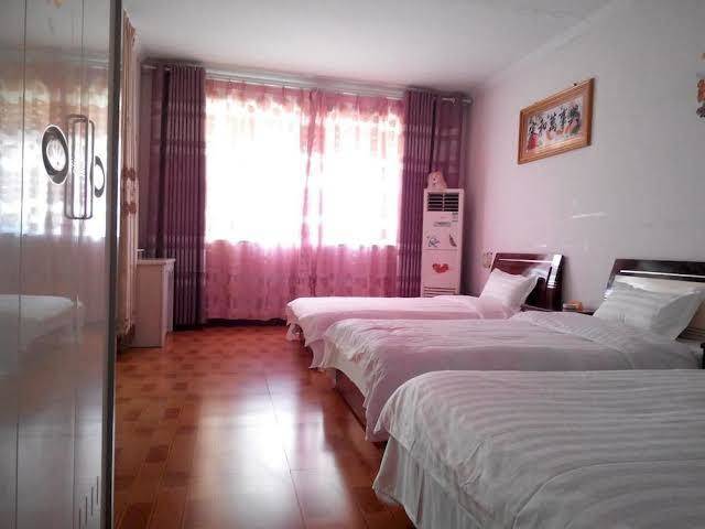 Luoyang lerujia hotel