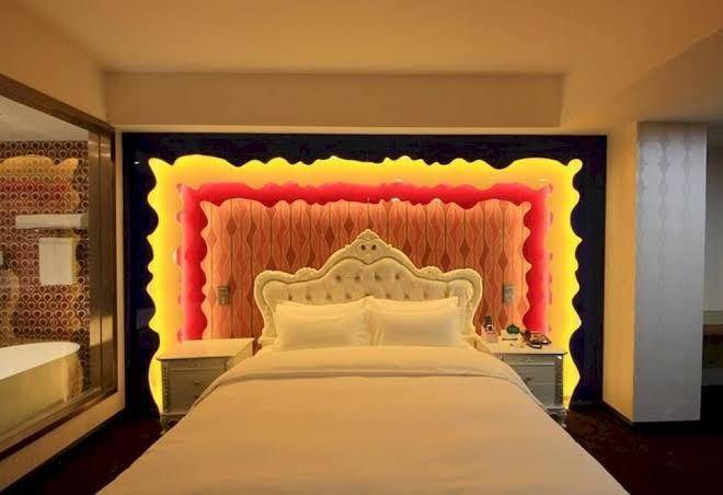 Luoyang mubin business hotel