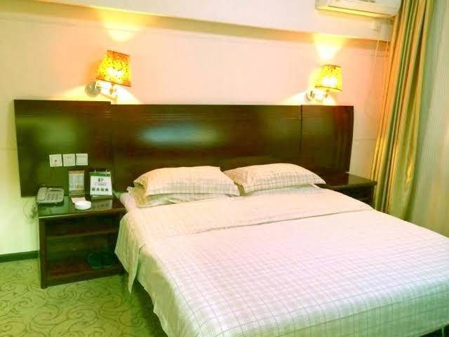 Xinyang tianyi express hotel