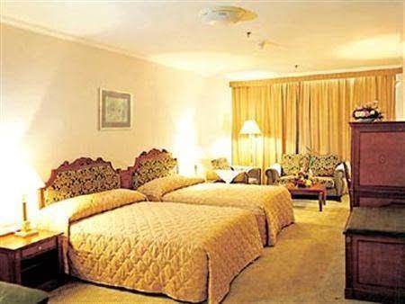 Zhengzhou feng le yuan hotel