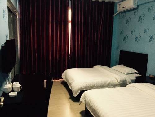 Longman international hotel