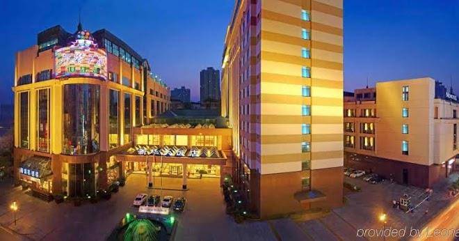 Novotel wuhan xinhua hotel