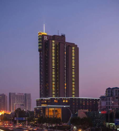 Renaissance wuhan hotel