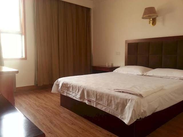Wuhan tianlun holiday hotel