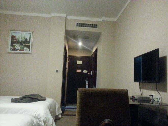 Xiaogan hanchuan blue sea blue sky hotel