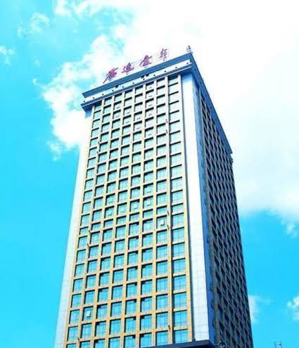 Junyi conifer hotel
