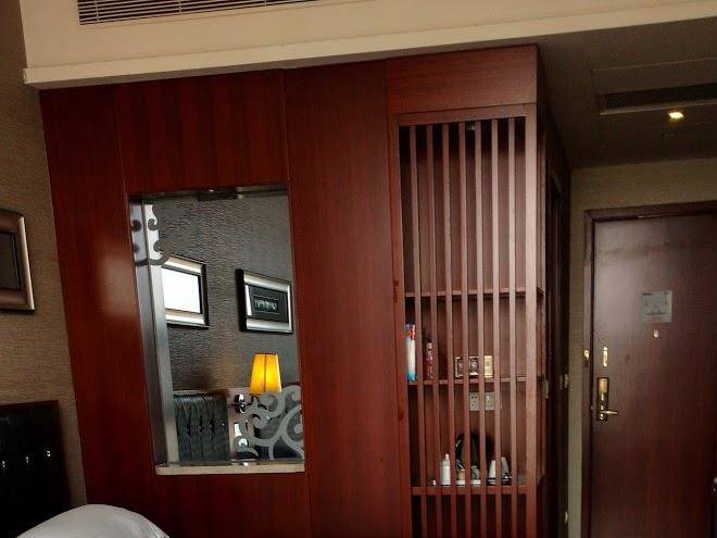 Yannian shijia hotel